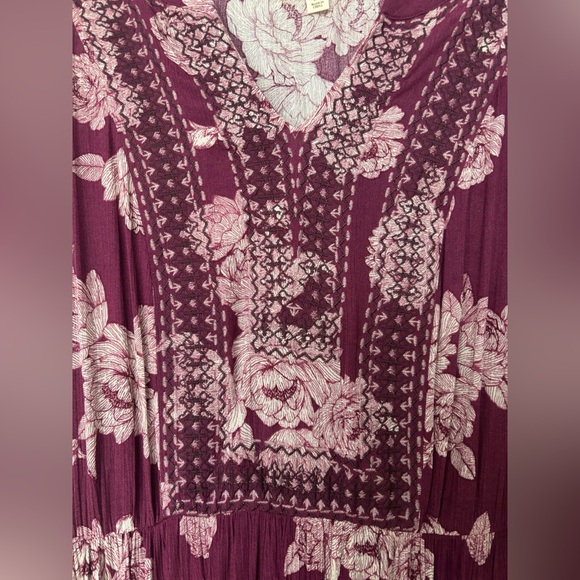 Nurture by Westbound Woman’s Purple Floral V-Neck Shift Tiered Midi Dress 1X - Picture 3 of 10